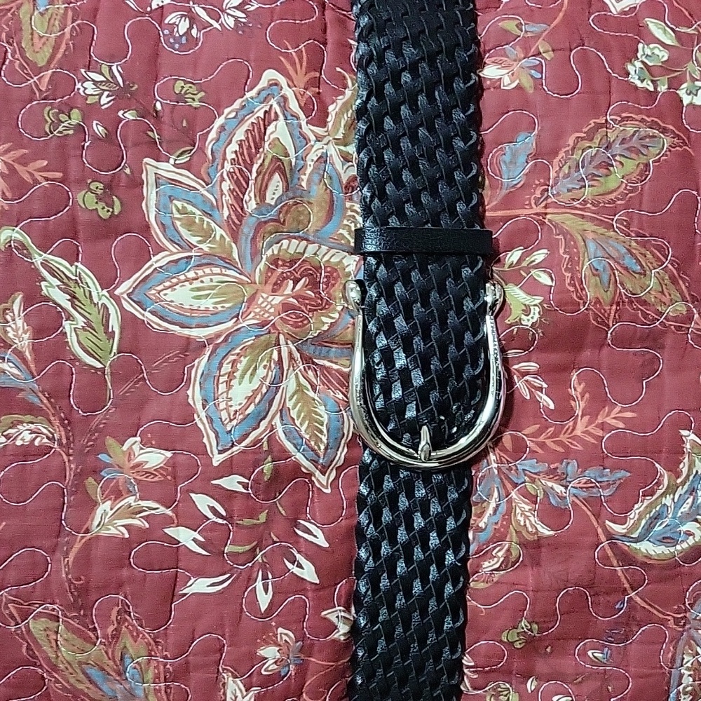 EUC- Michael Kors Woven Black Leather Belt w/Brass Buckle